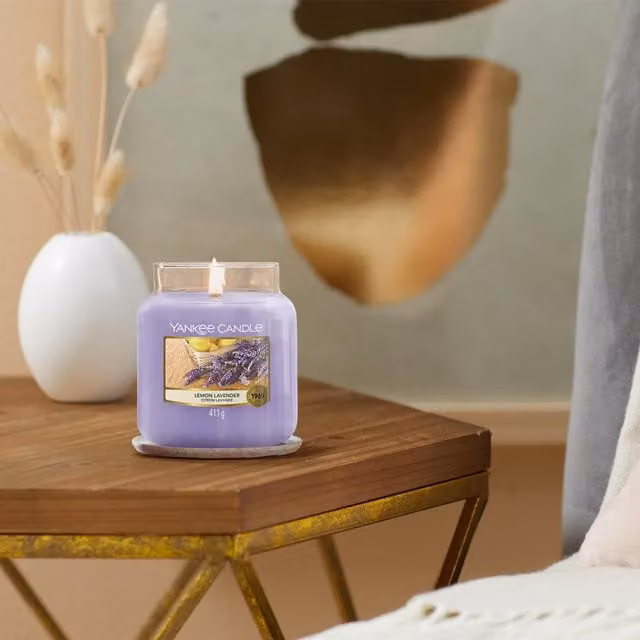 Yankee Candle Lemon Lavender Scented Medium Jar Candle in Purple