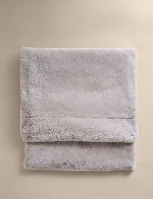 M&S Supersoft Fluffy Faux Fur Large Throw in Grey