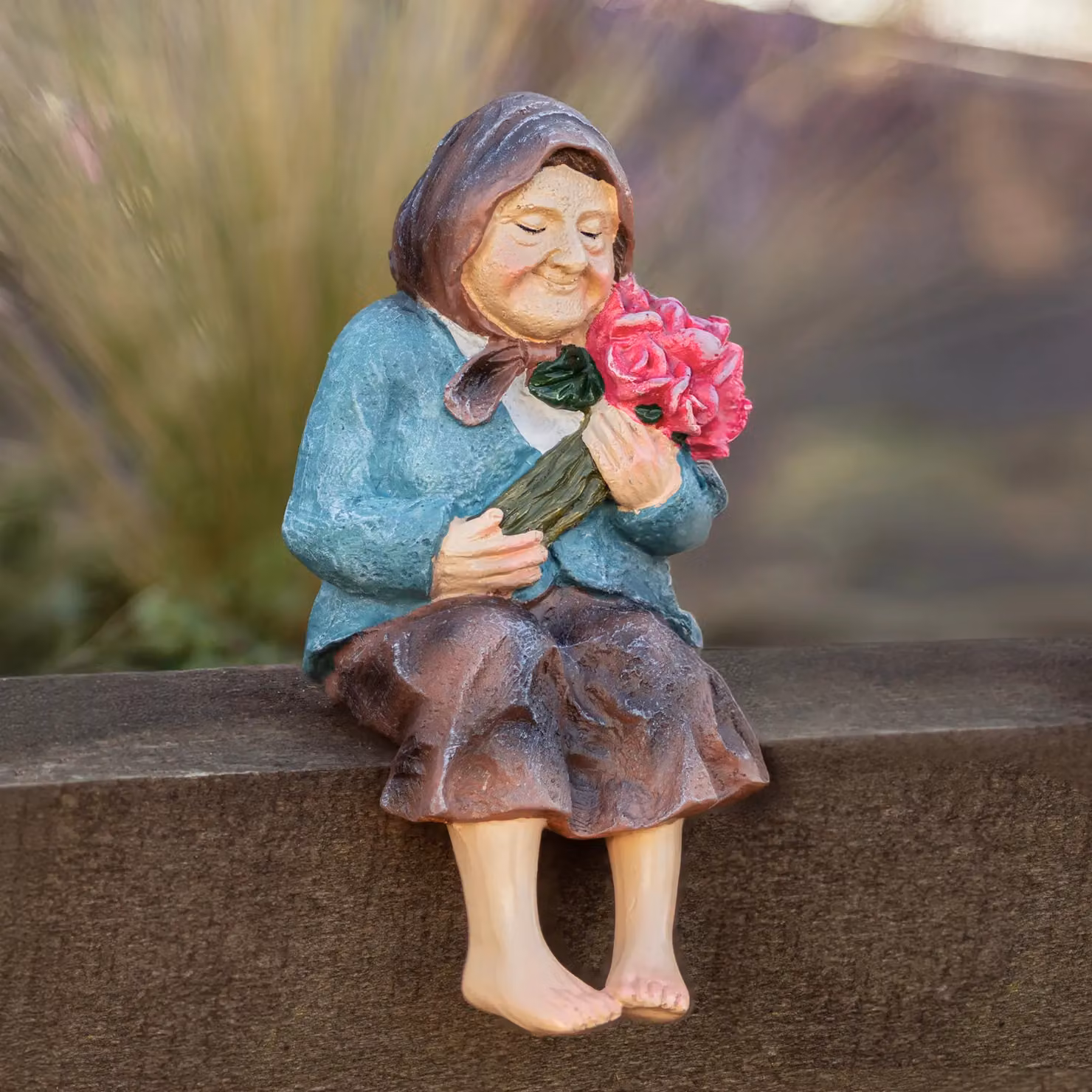 Marco Paul Multicolour Solar Powered Sitting Grandparent Garden Ornaments in Polyresin – 2