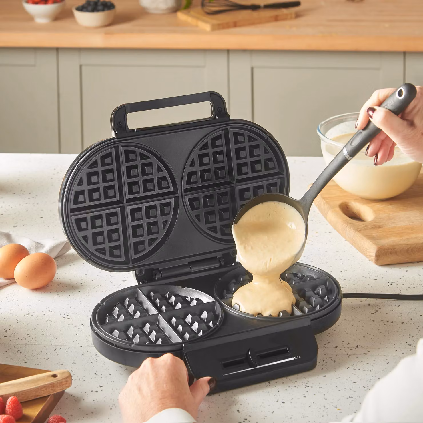 VonShef Dual Round Waffle Maker in Black – 7