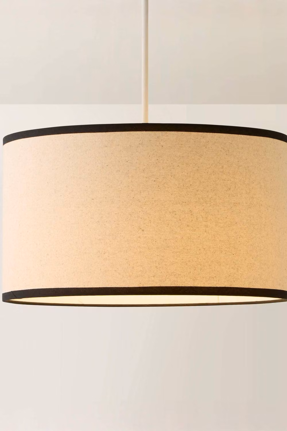 ValueLights Eva Natural Linen Drum Lamp Shade in Beige and Black with Plastic Trim, Diameter: 35 cm – 3