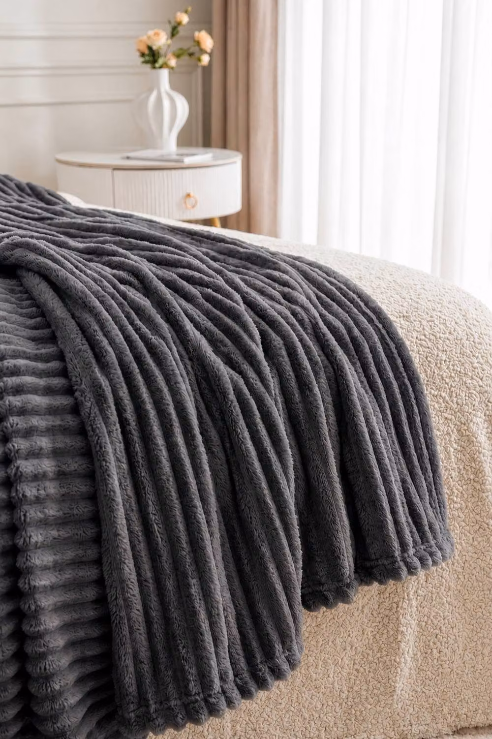 Dyzi Large Supersoft Ribbed Jacquard Fleece Throw Blanket in Charcoal Grey, W: 200 cm, D: 240 cm – 5