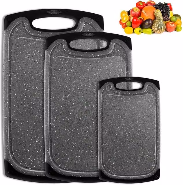 SPETLEK Set of 3 Rectangular Plastic Chopping Boards in Grey with Non-Slip Feet – 1