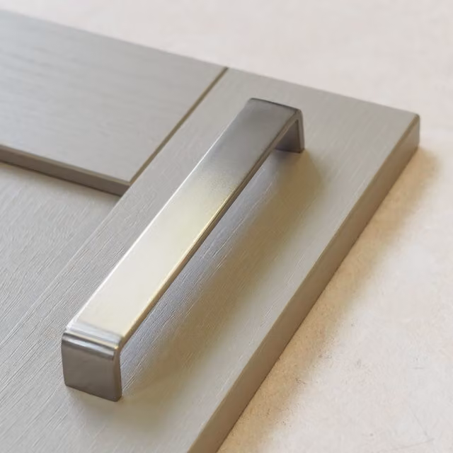 Handle & Home Brushed Nickel Zinc Bar Kitchen Cabinet D Handle in Silver