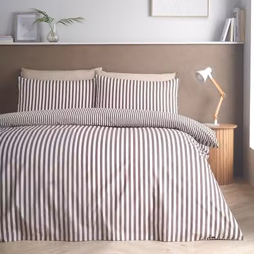 Catherine Lansfield Epping Textured Stripe Reversible Duvet Cover and Pillowcase Set, Brown, W/D/H: 200 x 200 cm – 1