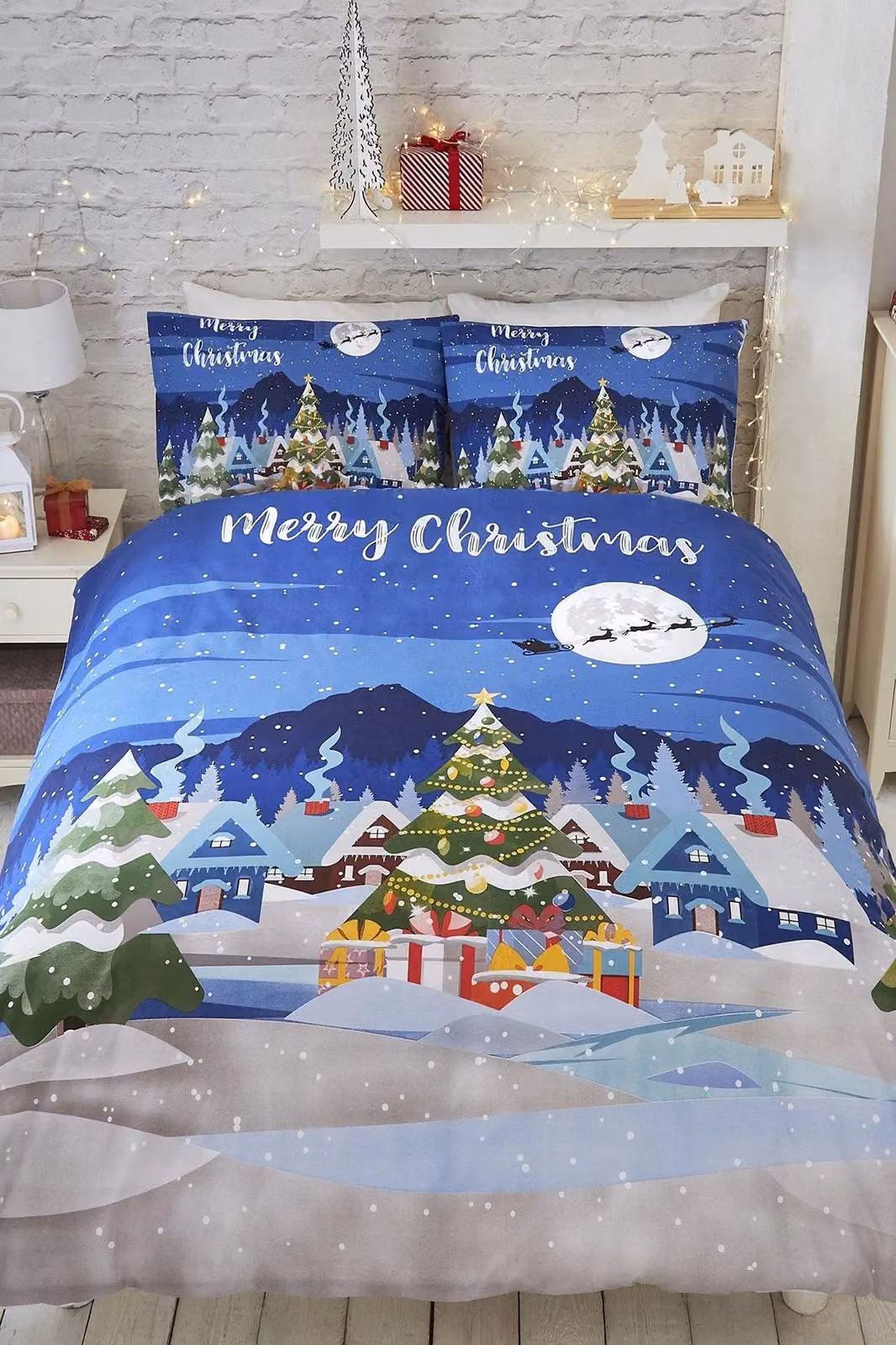 Bedlam Glow In The Dark Christmas Scene Graphic Print Duvet Cover Set, Multicolour, W: 200 cm x L: 220 cm – 2