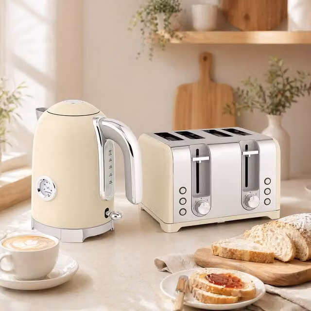 STILVORA Kettle and 4-Slice Toaster Set in Beige and Silver – 1