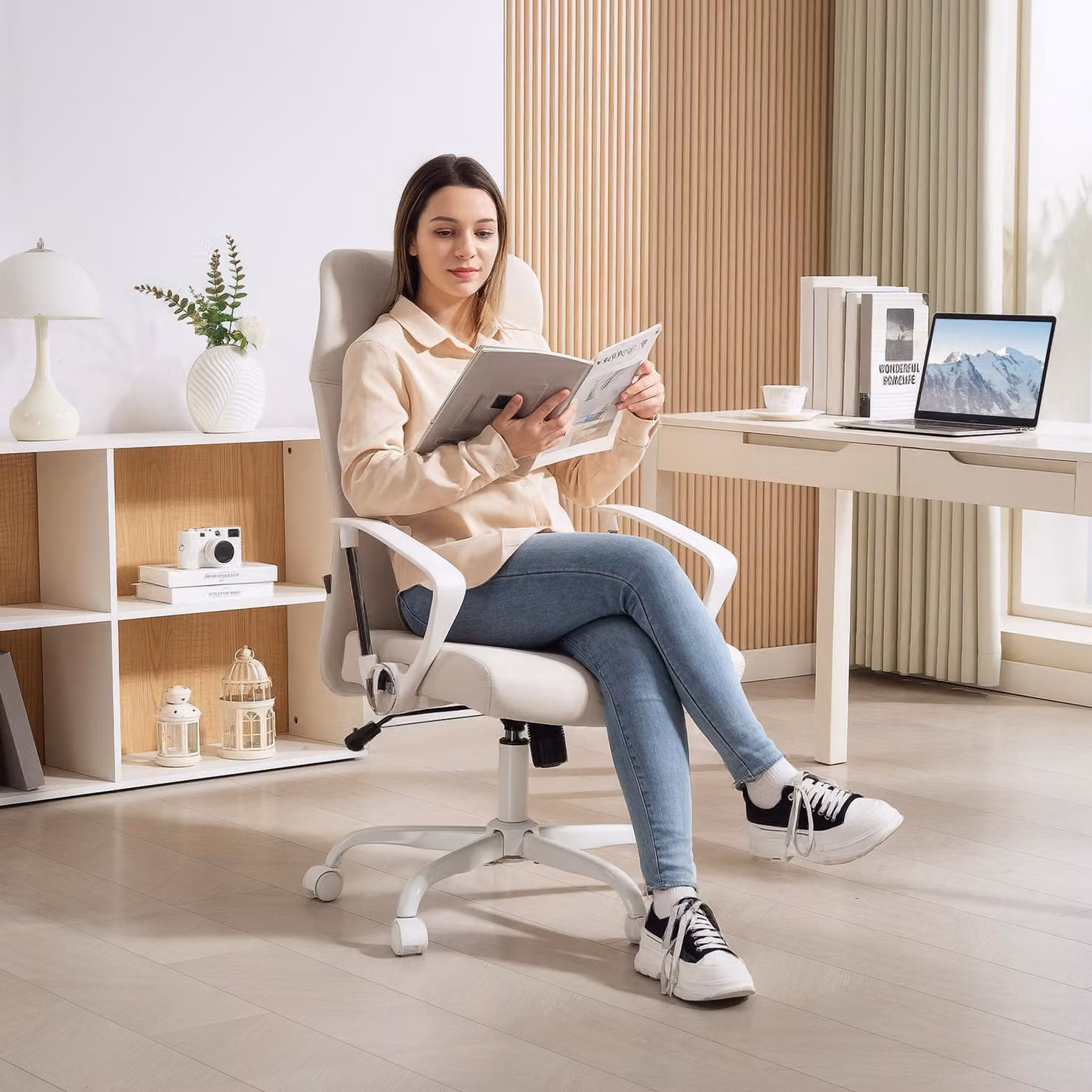 HOMCOM Modern Fabric High Back Office Task Chair in White with Armrests and Castors – 2