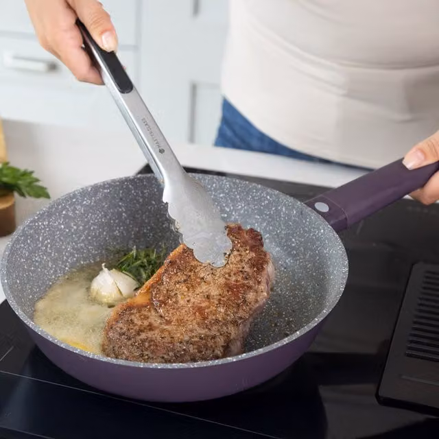 MasterClass Non-Stick Cast Aluminium Frying Pan, 26 cm, Purple