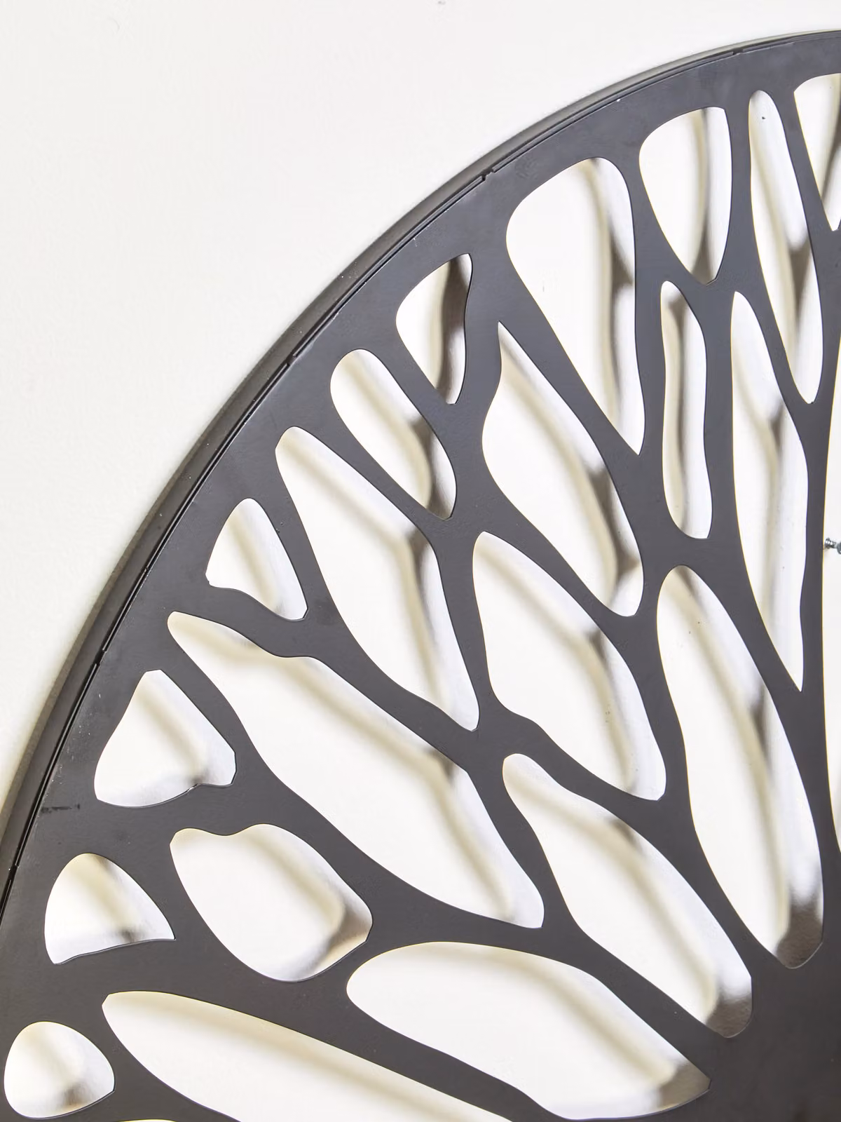 Orsina Black Metal Floral Round Wall Art – 3