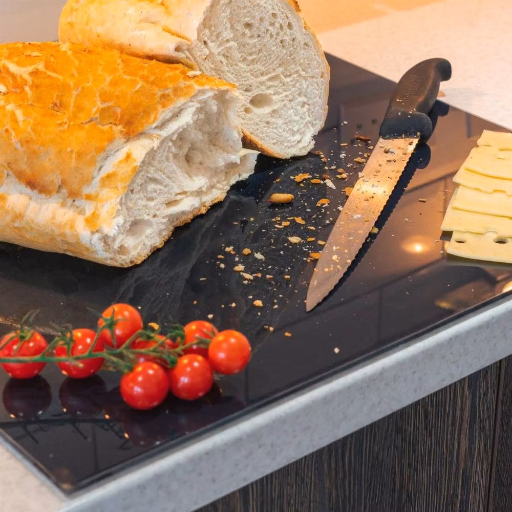 Havendro Rectangular Glass Chopping Board and Kitchen Worktop Saver in Black, W: 50 cm, D: 40 cm – 3