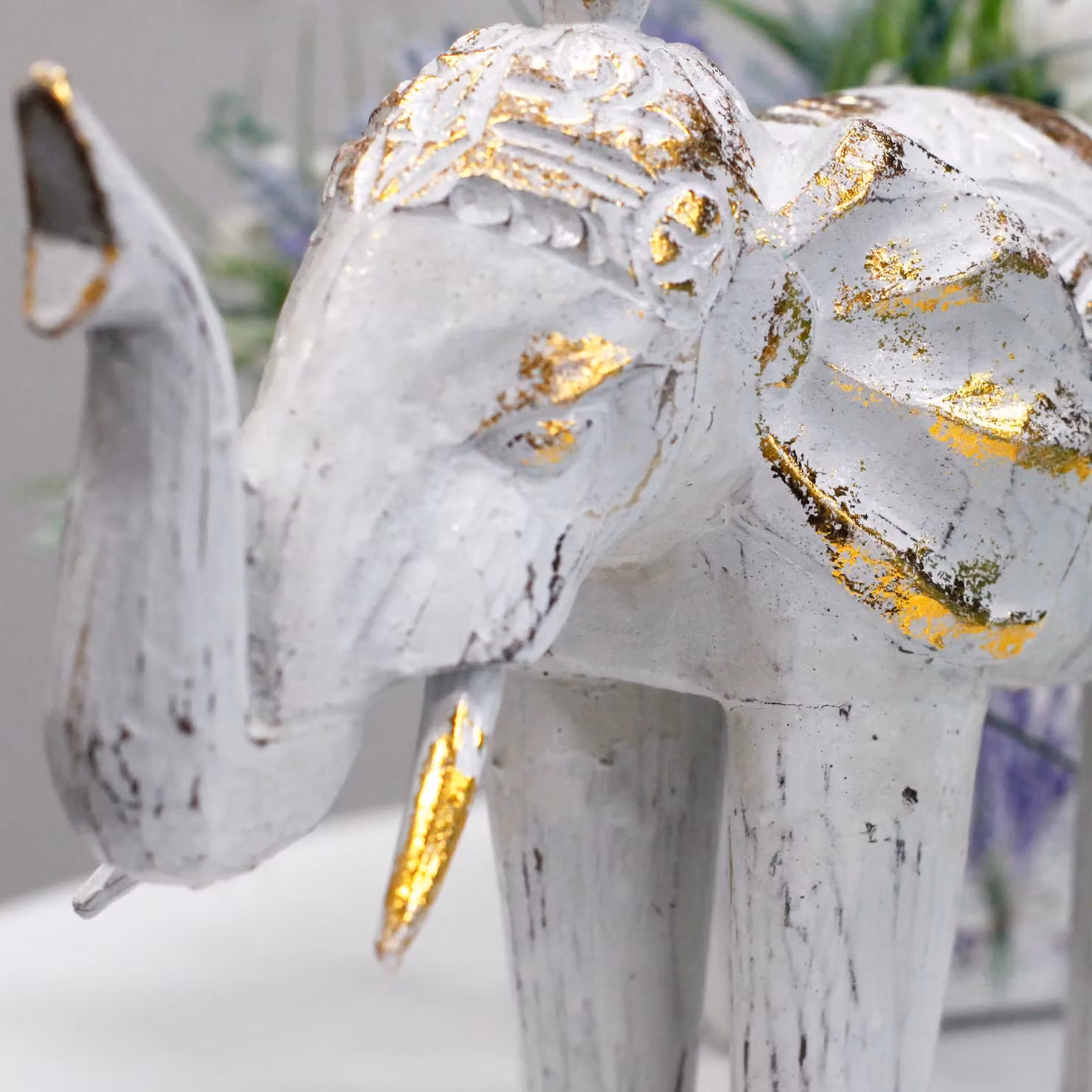 KDMD Wood Carved Elephant Tabletop Ornament in White, Gold and Turquoise – 2