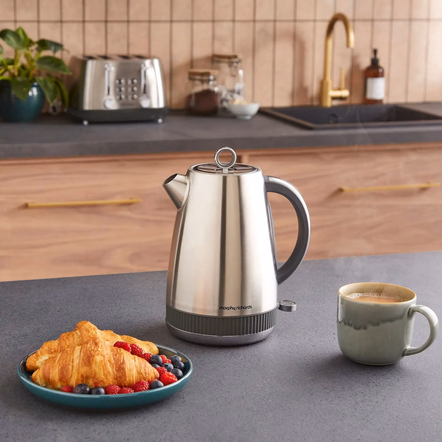 Morphy Richards Mexborough 1.7L Stainless Steel Jug Kettle in Grey and Silver with Limescale Filter and Auto Shut-off – 5