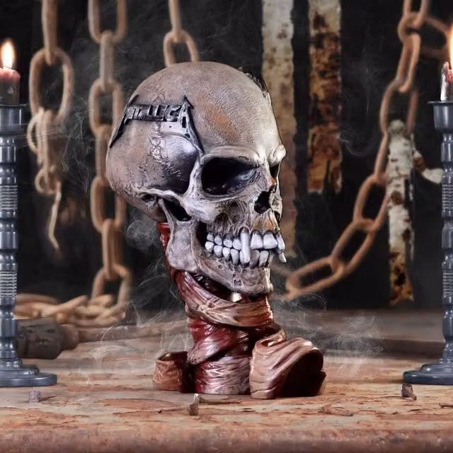Nemesis Now Metallica Pushead Skull Tabletop Figurine, Multicolour and Brown, Height: 23.5 cm