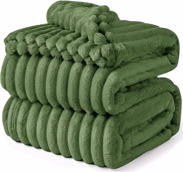 Velosso Chunky Faux Rabbit Fur Throw in Olive, W: 150 cm, D: 200 cm