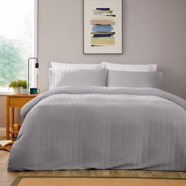 New Edge Blinds Belgravia Duvet Set in Grey, 200 x 200 cm