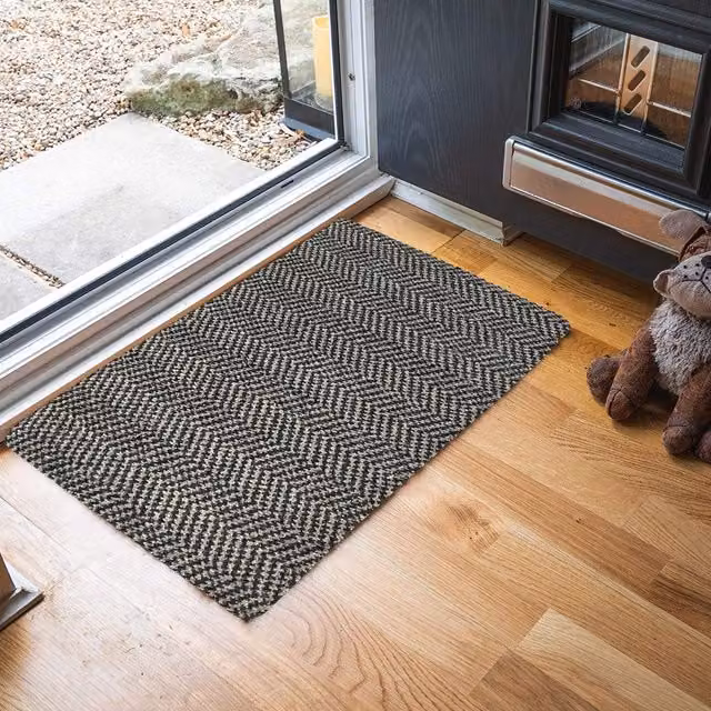 Desire Rugs Non-Slip Dirt Repellent and Antistatic Rectangular Door Mat in Beige and Brown