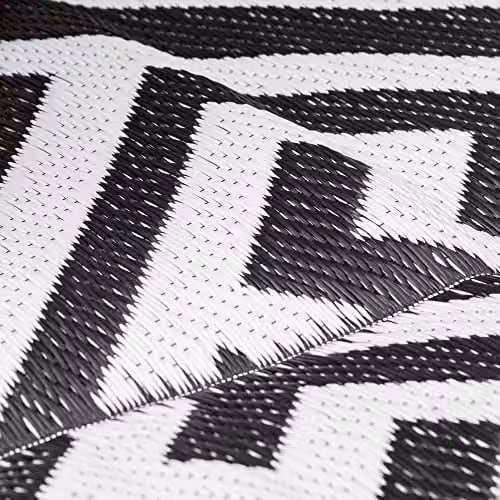 Outsunny Reversible Geometric Outdoor Rug in Black and White, W: 152 cm, D: 243 cm – 8