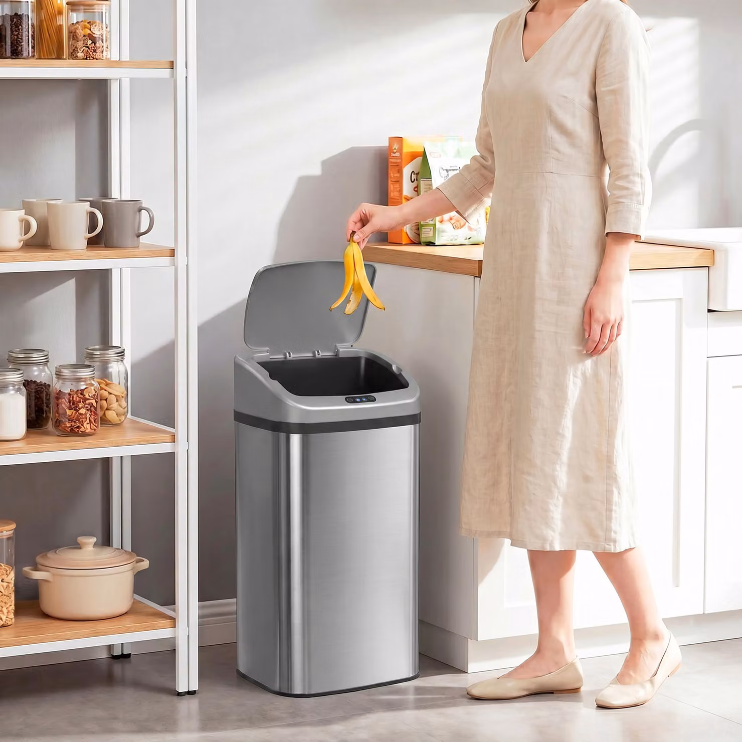 HOMCOM 48L Stainless Steel Sensor Bin in Silver-Tone – 4