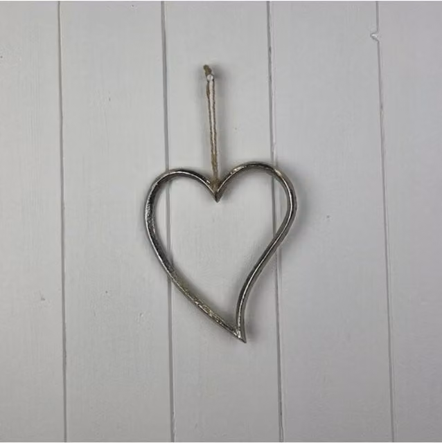 KDMD Silver Festive Metal Heart Pendant