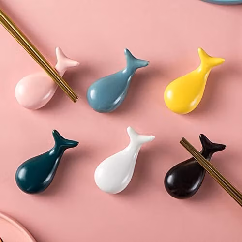 JINGYAN Ceramic Whale Shape Chopstick Rest in Pink