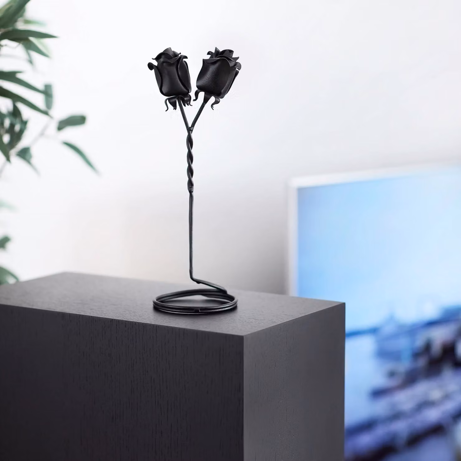 Novecrafto Handmade Free Standing Iron Roses in Black – 2