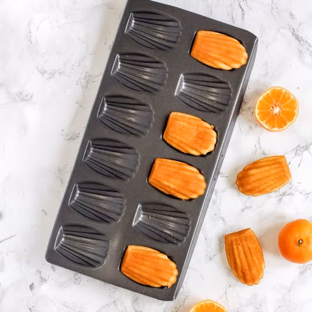 MasterClass Non-Stick 12 Hole Madeleine Pan, Black Carbon Steel