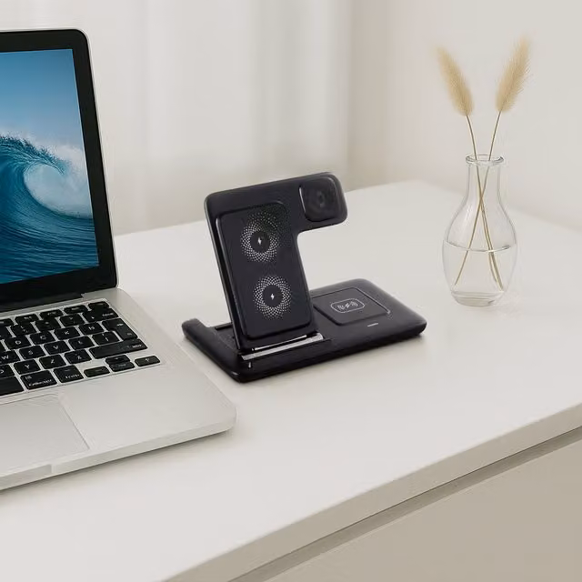Komore 3-in-1 Fast Wireless Charging Dock for Apple Devices, Black