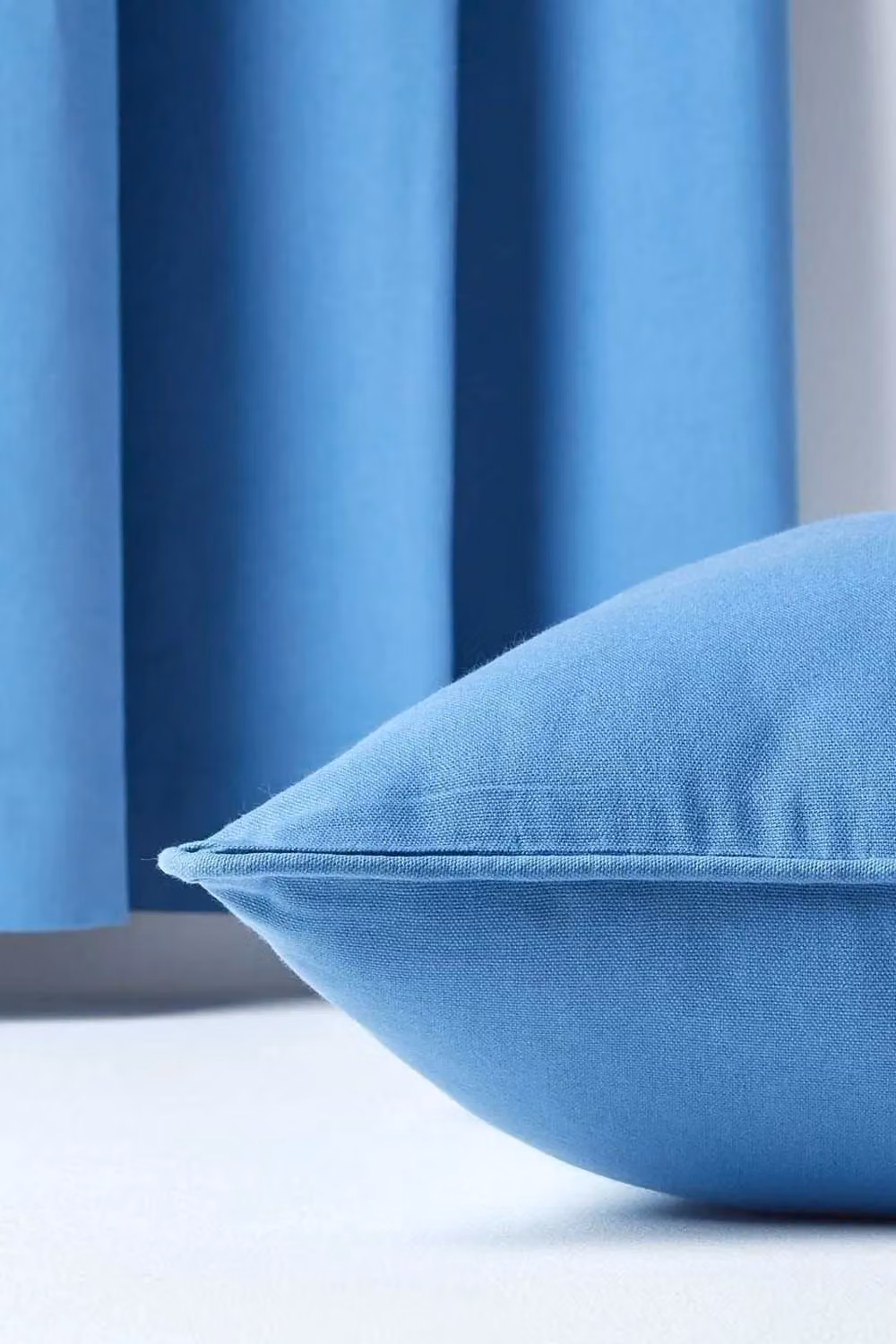 Homescapes Plain Airforce Blue Cotton Rectangular Cushion Cover W/H: 30 x 50 cm – 4
