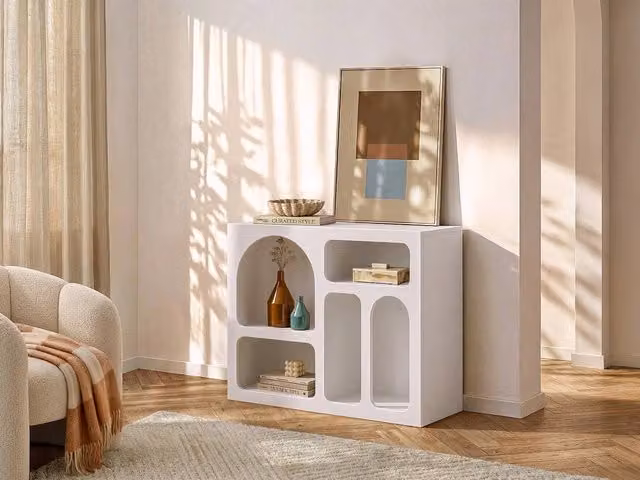 Vente-unique LUELA White Console Table with 5 Niches, W/D/H: 80 x 20 x 37 cm