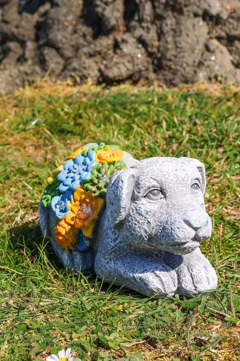 ILFD Group Ltd Solar Dog Garden Ornament in Grey, Resin, H 22.0 cm x W 15.0 cm x D 11.5 cm