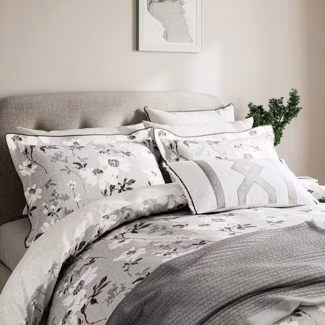 Bedeck of Belfast Sefa Kingsize Reversible Cotton Duvet Cover and Pillowcase Set, White/Silver/Grey Floral Oriental Design, 180 x 200 cm