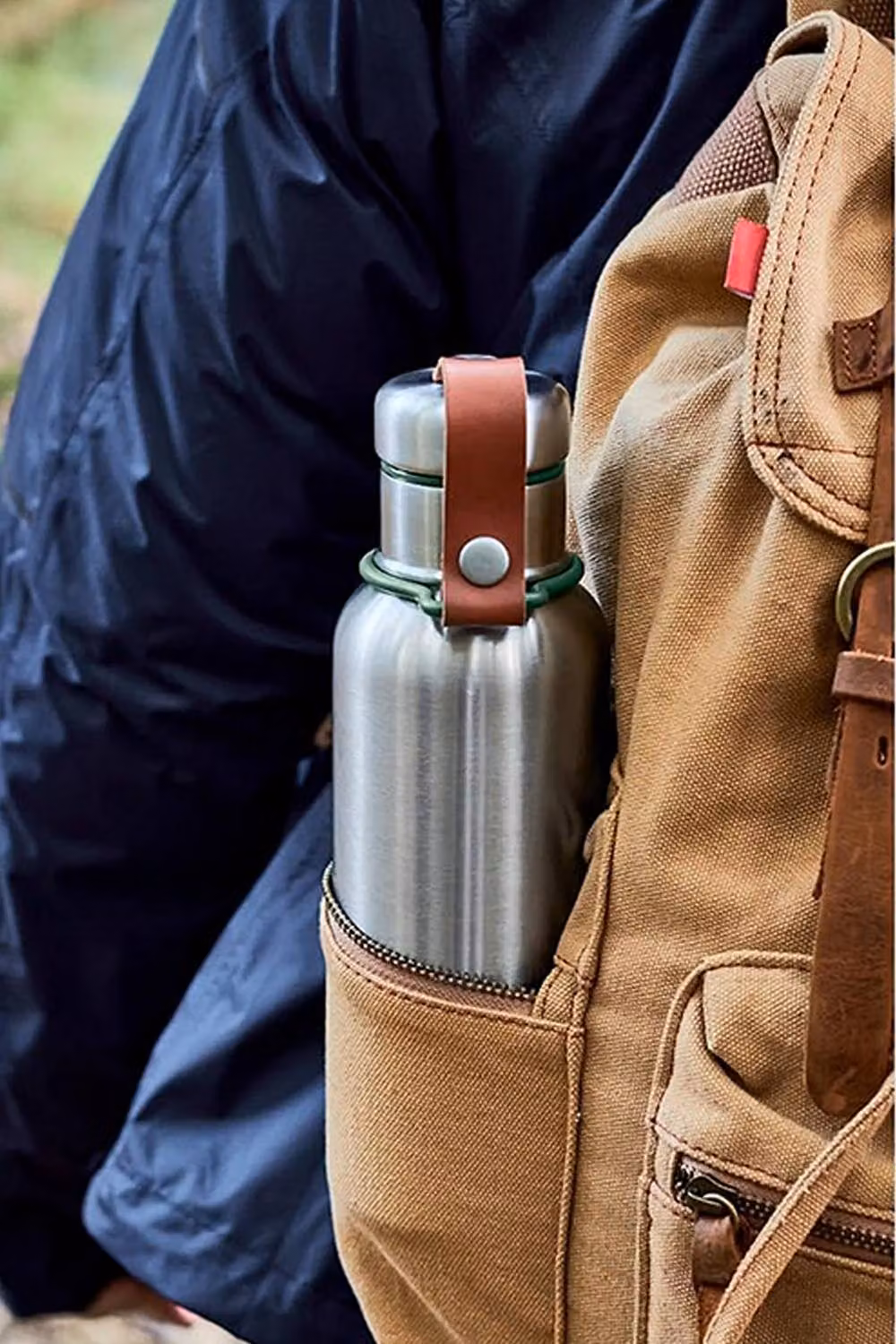 Black + Blum Insulated Water Bottle, 500ml, Green and Black – 5