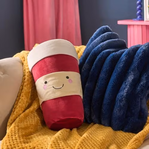 OHS Coffee Cup Shaped Velvet Throw Pillow in Red, W: 24 cm, H: 34 cm – 2