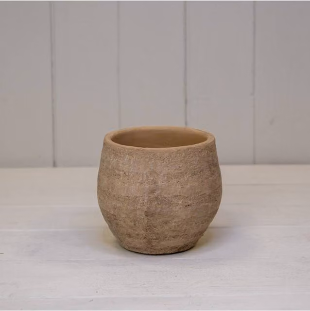 KDMD Classic Compact Cement Planter in Brown