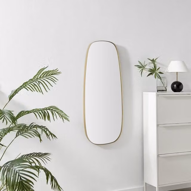 FurnitureboxUK Elodie Pebble Shape Metal Wall Mirror, Gold, W: 120 cm, D: 50 cm