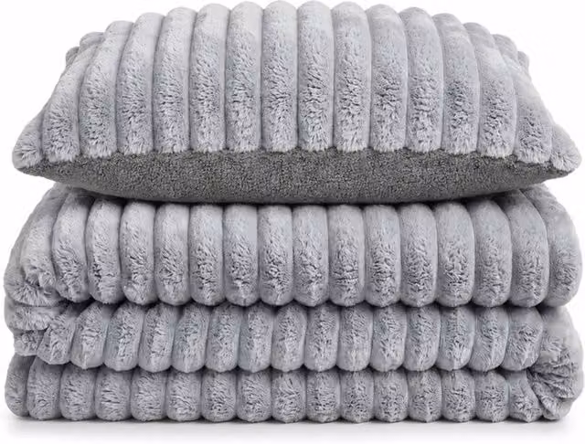 Velosso Jumbo Cord Faux Fur Duvet Cover and Pillowcase Set in Silver Grey, W: 180 cm, H: 200 cm