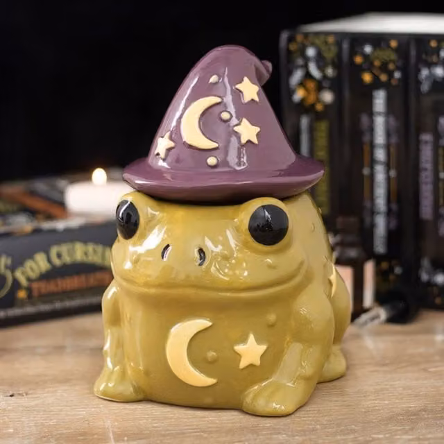 KDMK Ceramic Magical Toad Oil Burner with Star Moon Design and Purple Lid in Olive and Green