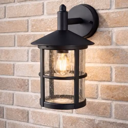 CGC Lighting Black Traditional Outdoor Wall Lantern with Transparent Glass Diffuser