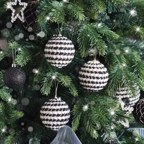 Melody Maison Set of 3 Modern Round Striped Christmas Tree Baubles in Black, White and Gold, Diameter: 8 cm – 1