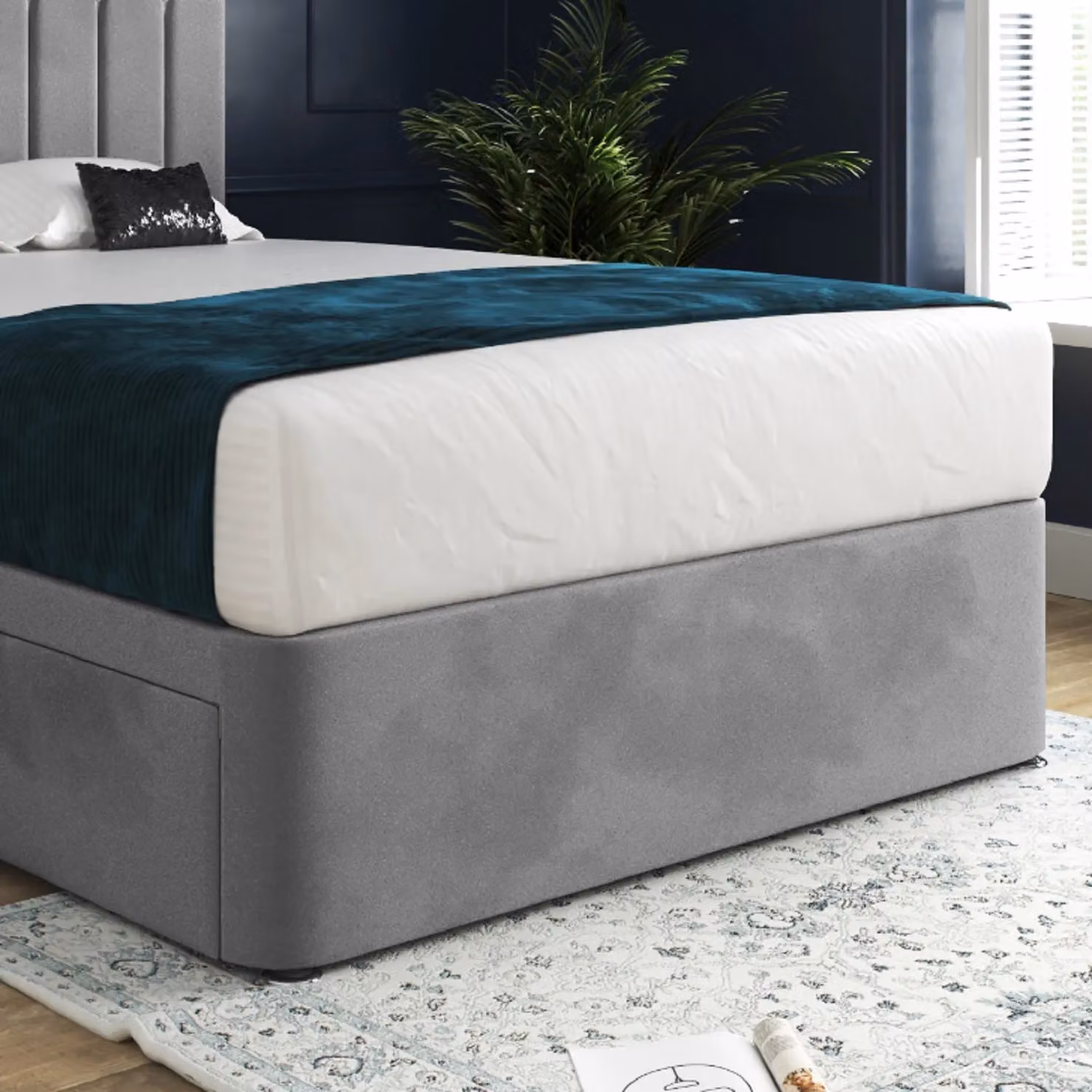 Casani KDMD Enrico Modern Upholstered Velvet Bed Frame in Grey W/D/H: 200 x 90 x 137 cm – 4