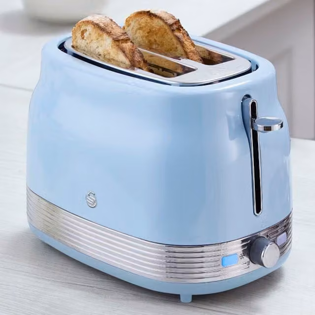 Swan Retro Revive 2 Slice Toaster in Blue with Chrome Trim