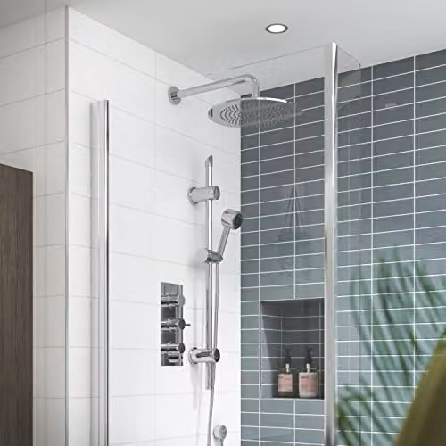 Ultra QUEV53 Quest Thermostatic Triple Valve Shower in Chrome – 3
