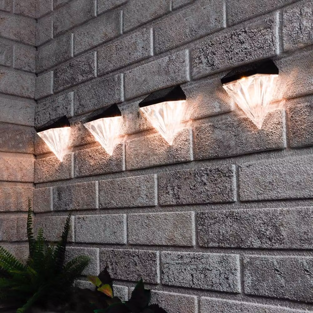 Gardenwize Pack of 4 Solar Diamond LED Fence Post Lights in Warm White and Transparent – 2