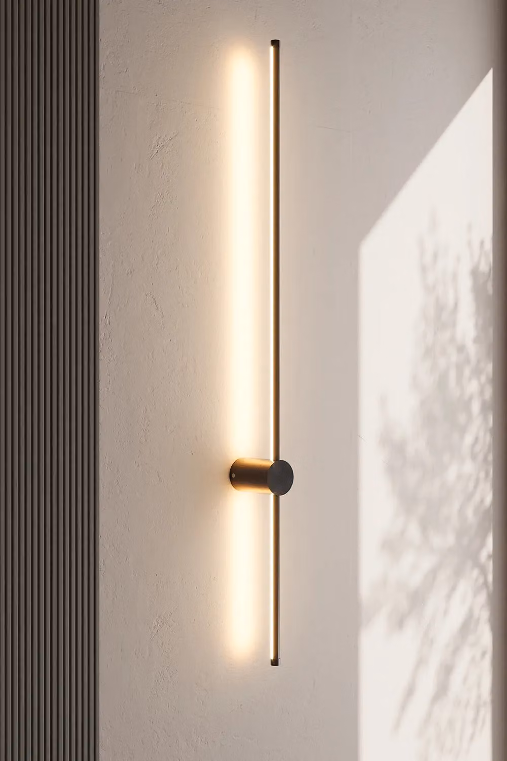 Living and Home 360 Degree Adjustable LED Straight Wall Light in Black with Warm White Light, 100 cm – 2