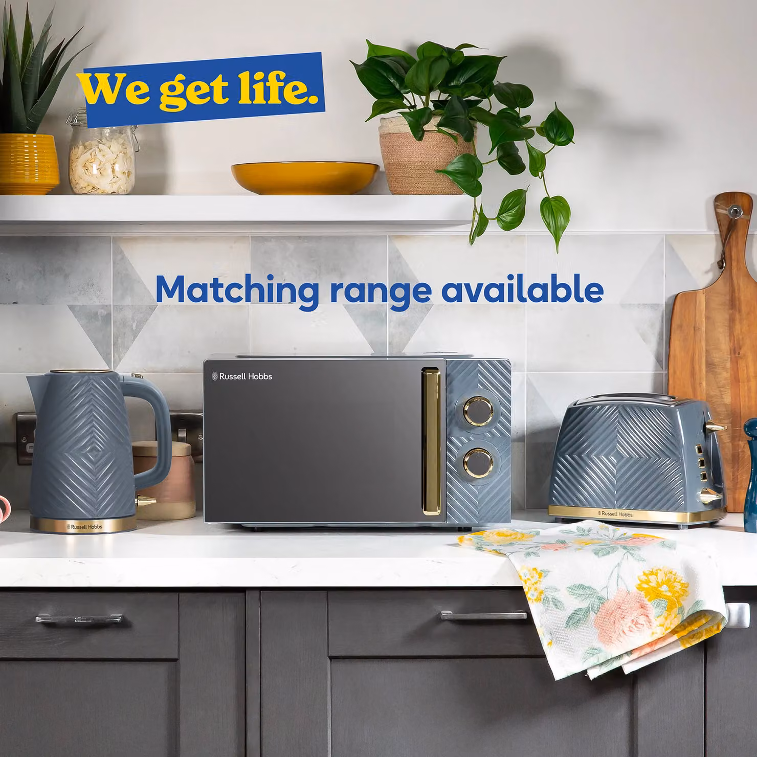 Russell Hobbs Manual Groove Solo Microwave 17 Litres 700W RHMM723 in Grey and Gold – 4
