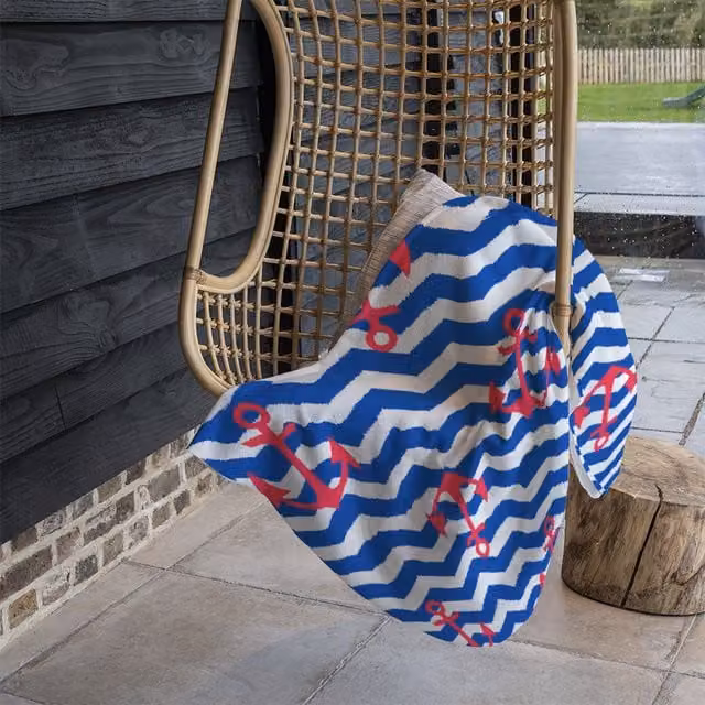 Benjamin Tate Design Anchors On Zig Zag Stripes Fleece Blanket in Blue and Beige, W/D/H: 120 x 150 cm – 1