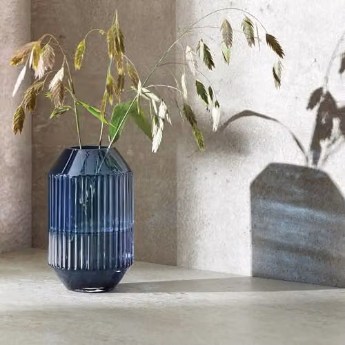 LSA International Rotunda Vase in Sapphire Blue, Handmade Mouthblown Glass, Height: 20 cm – 2