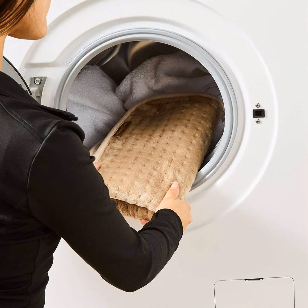 Morphy Richards EverCosy Large Electric Heat Pad in Beige – 9