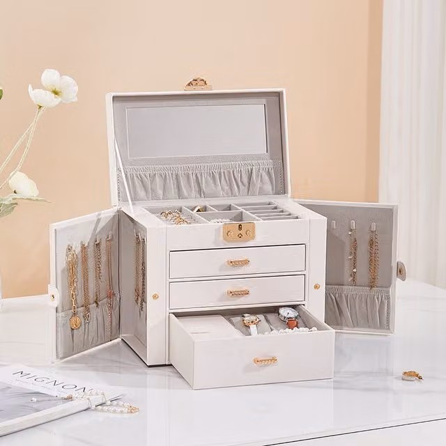 Komore Solid White and Gold Jewellery Box with Lid